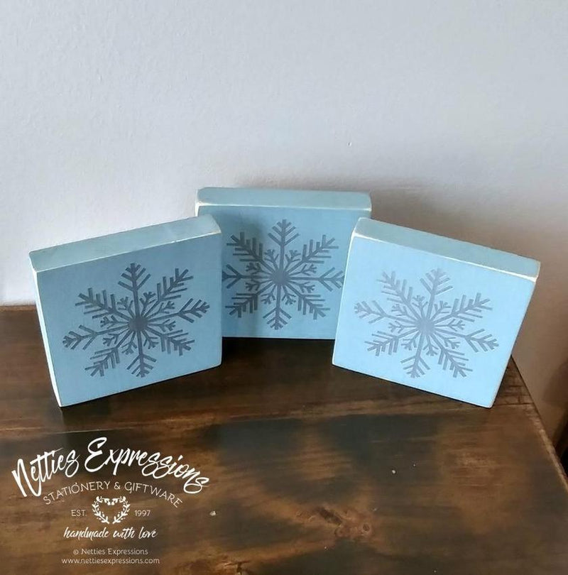 Snowflake - Rustic Wooden Christmas Sign - Netties Expressions