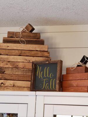 20181004101729_c4362fbc-aa7e-43c6-80be-002440599ad8 Hello Fall - Rustic Wood Sign - Netties Expressions