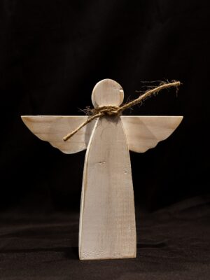 394A8884 Rustic Wooden Angel