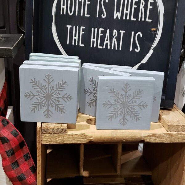 4x4_-_Snowflake_0f90508b-e8cb-4321-9a36-cd488d4f7d31 Snowflake - Rustic Wooden Christmas Sign - Netties Expressions