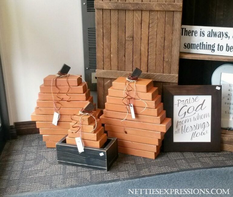 New Fall Decor - Netties Expressions
