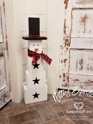 Rustic_Snowmen_XL_-_white-1_52b77a91-4106-47e9-9206-c273dfd04a88 Original Extra-Large Wooden Snowman - Netties Expressions