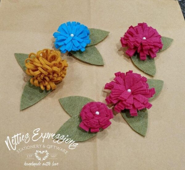 gift-wrap-flowers-gift-wrapping-2_5a6af915-95b5-417b-94f5-1c525f84edb6 Burlap and Felt Flowers - Netties Expressions