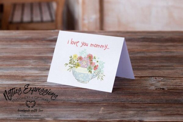 i-love-you-mommy-birthday-card-cards_f7483c83-c9ff-46f1-9e70-c013e4c683a1 I love you mommy - Greeting Card - Netties Expressions Cards